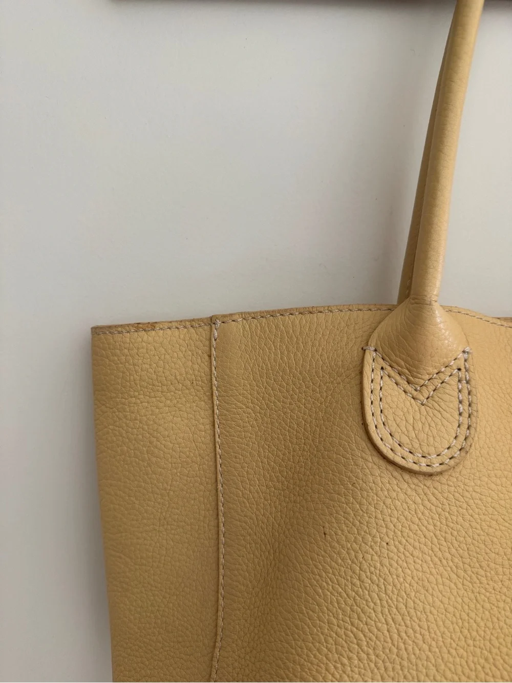 Unisa Resort Vintage Butter Yellow Leather Tote with Matching Coin Purse
